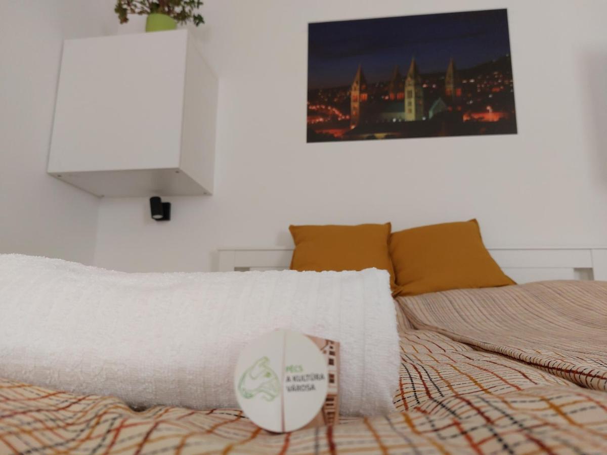 R59 Apartman With Free Parking Pécs Extérieur photo